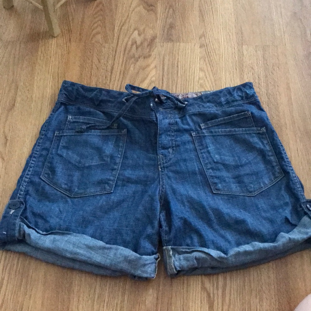 Vintage lucky brand jean shorts